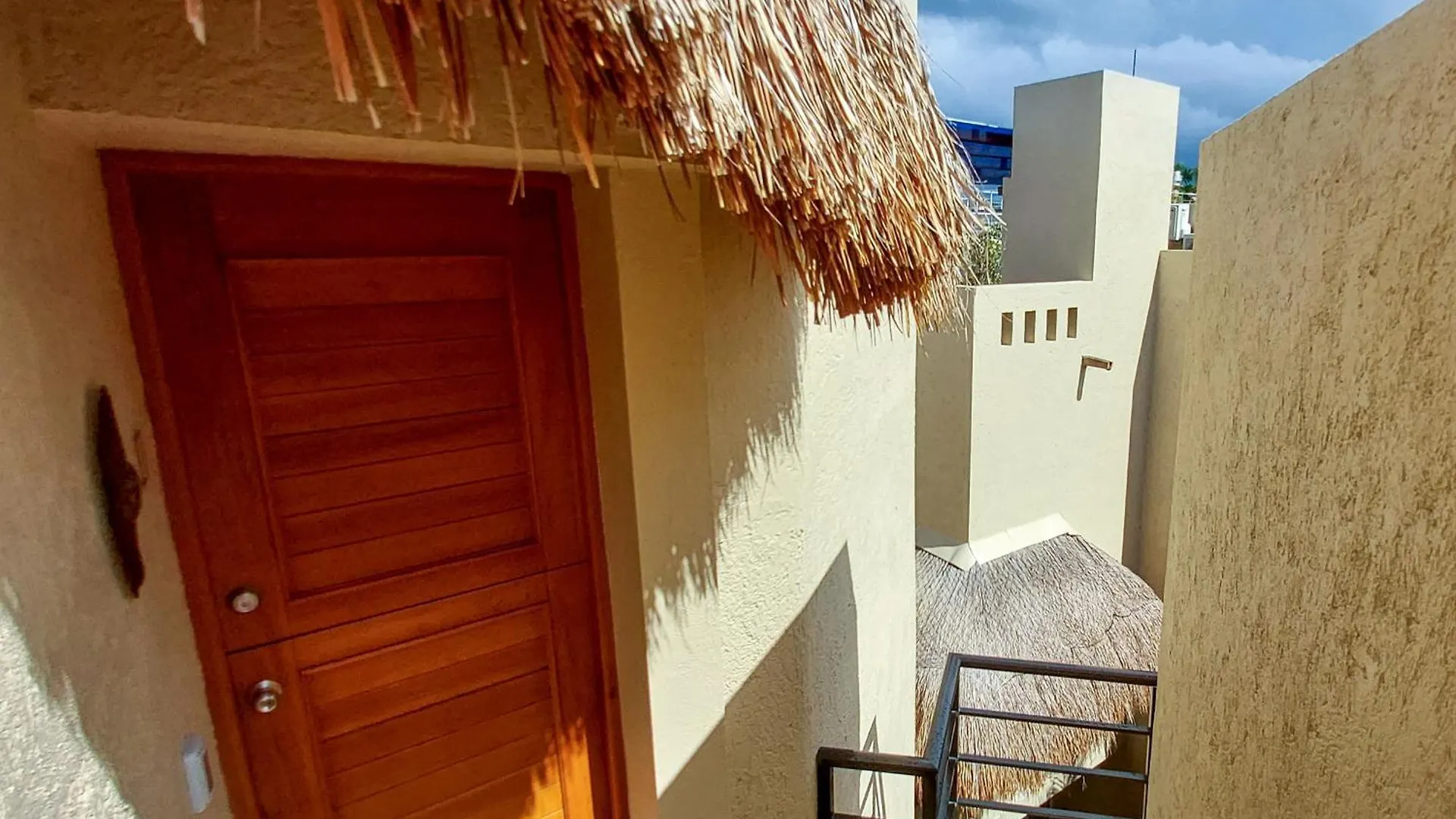 2Br Apt Close To The Beach And 1 Block From 5Th Av Playa del Carmen Mexico