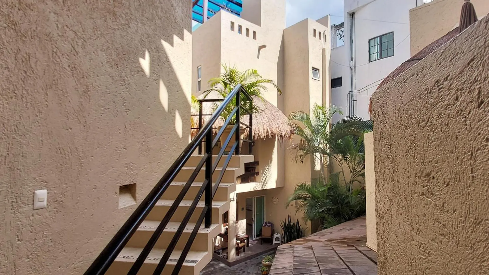 2Br Apt Close To The Beach And 1 Block From 5Th Av Playa del Carmen Apartment