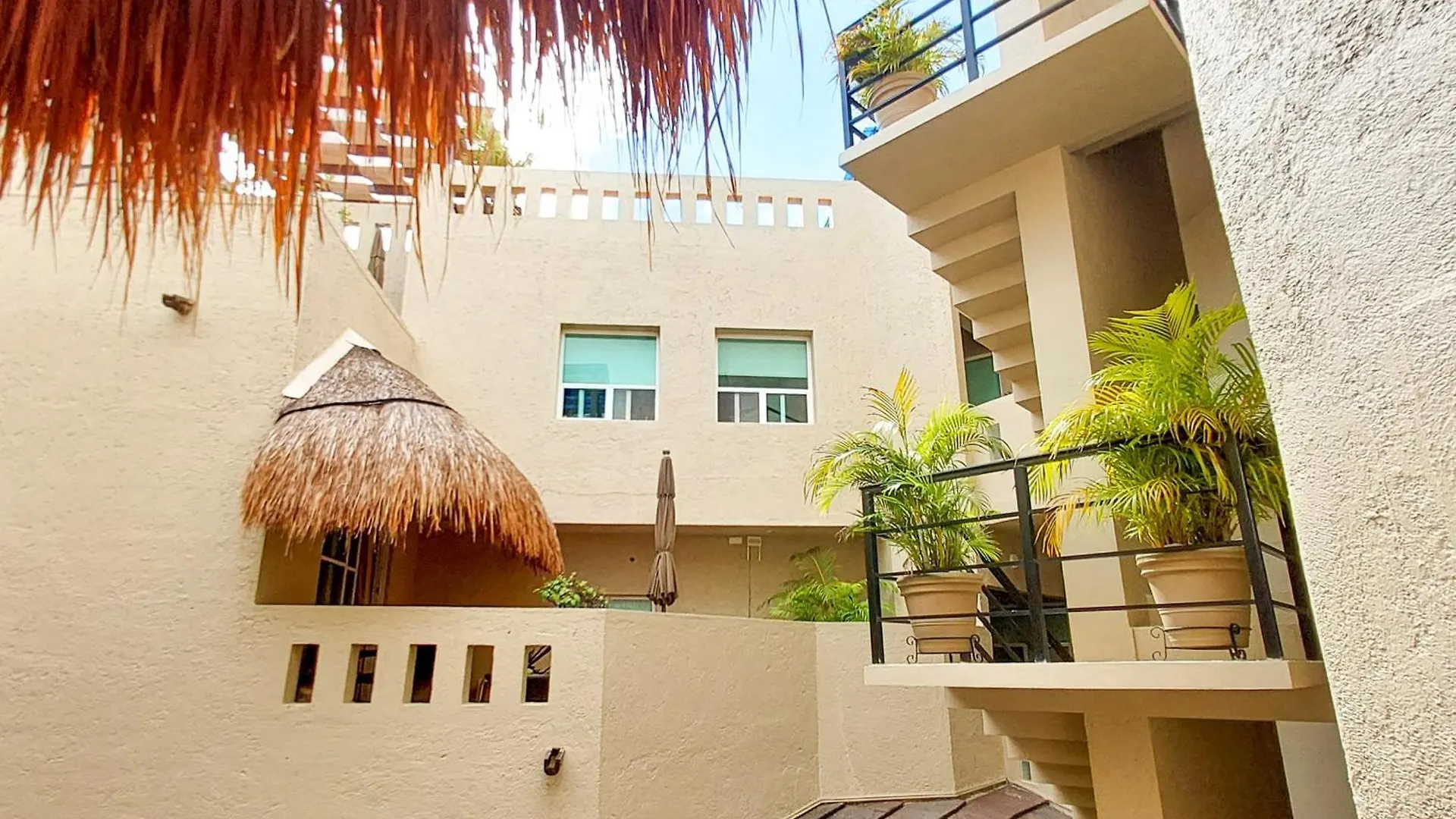 2Br Apt Close To The Beach And 1 Block From 5Th Av Playa del Carmen 0*,